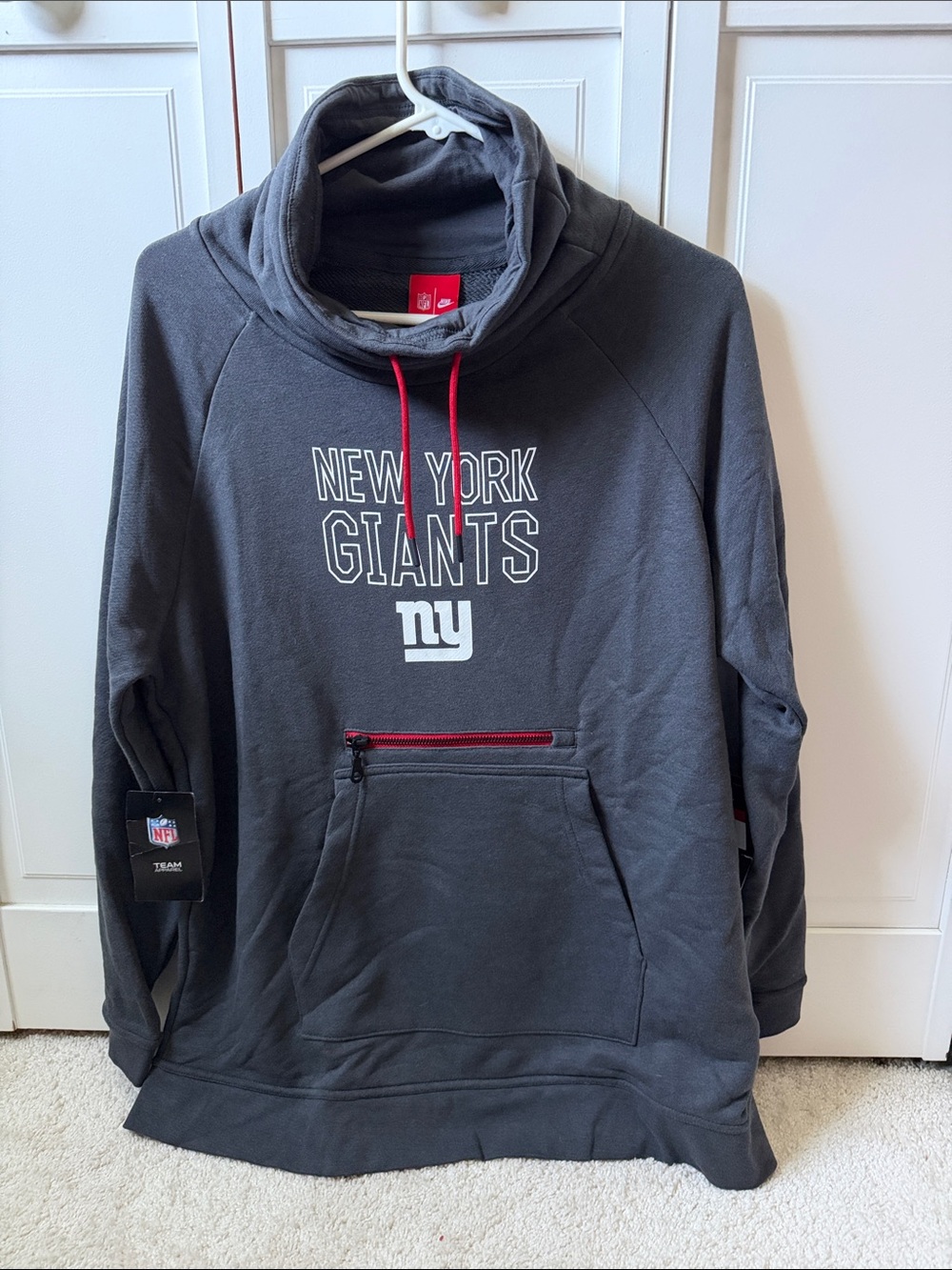 Nike women’s dark Gray New York Giants Pullover Hoodie with Red Accents